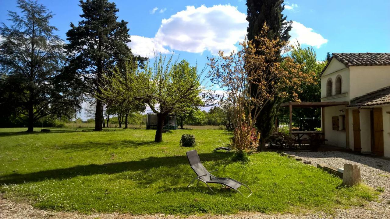 La Forestière Gite Le Pigeonnier Monclar-de-Quercy Extérieur photo